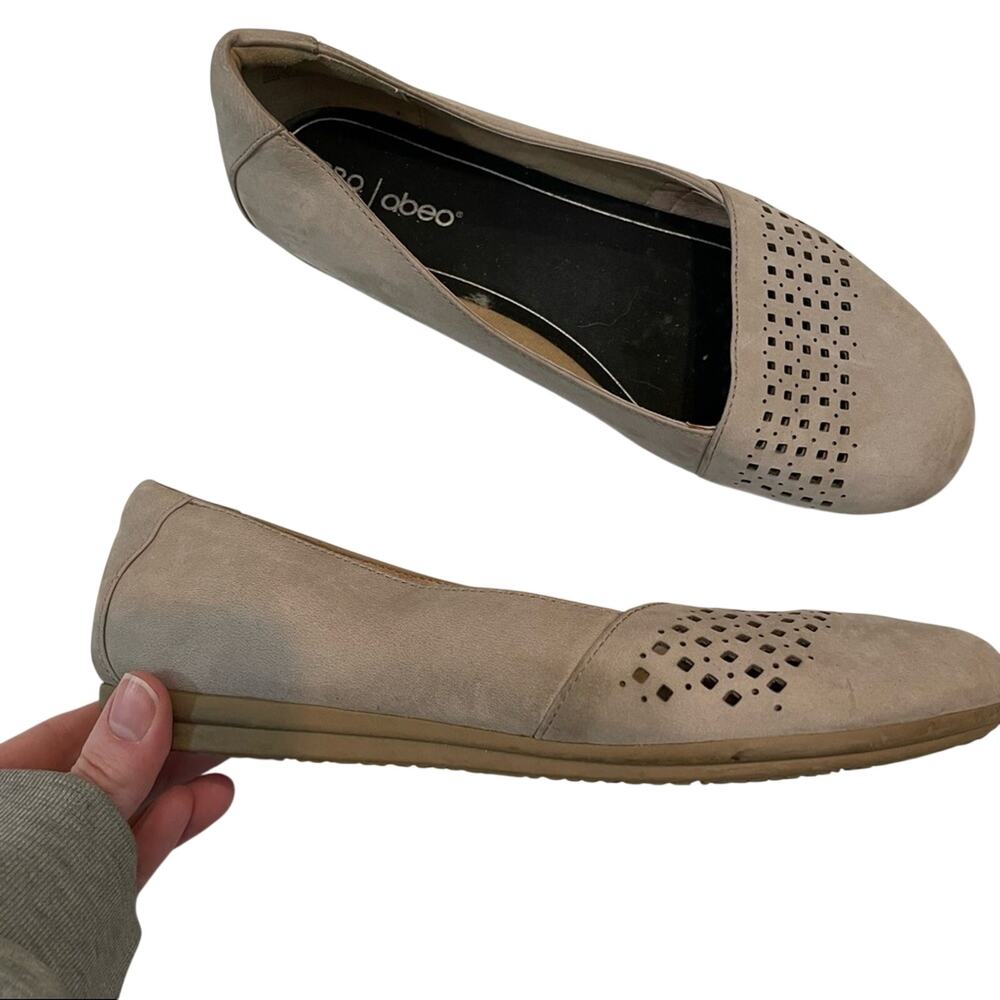 Abeo Grey Leather Laser Cut Round Toe Slip On Flats Womens 7 Comfort Shoes